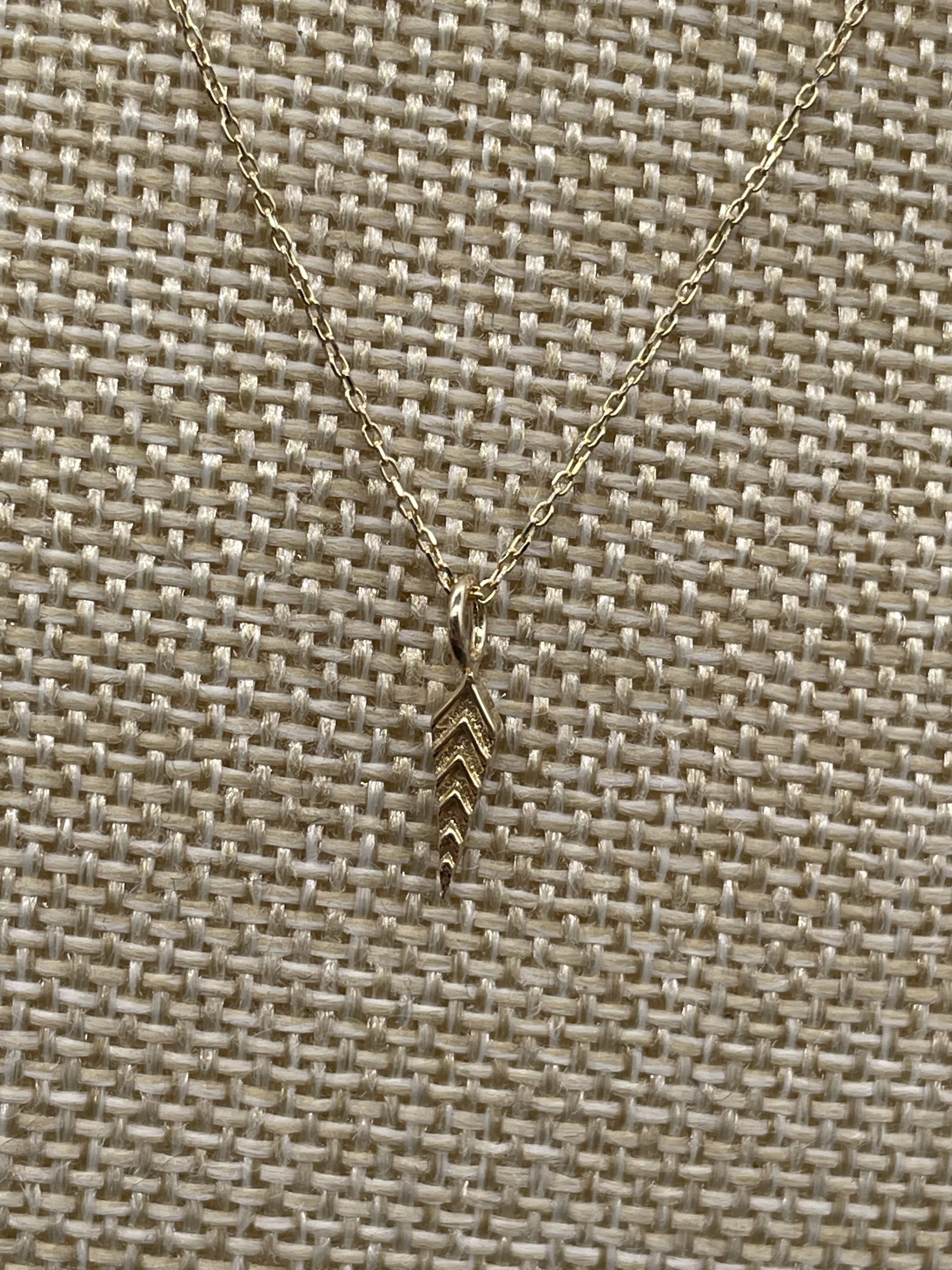 zlota-celebrytka-585-095g-strzalka-slowackiego-4-walbrzych-sj