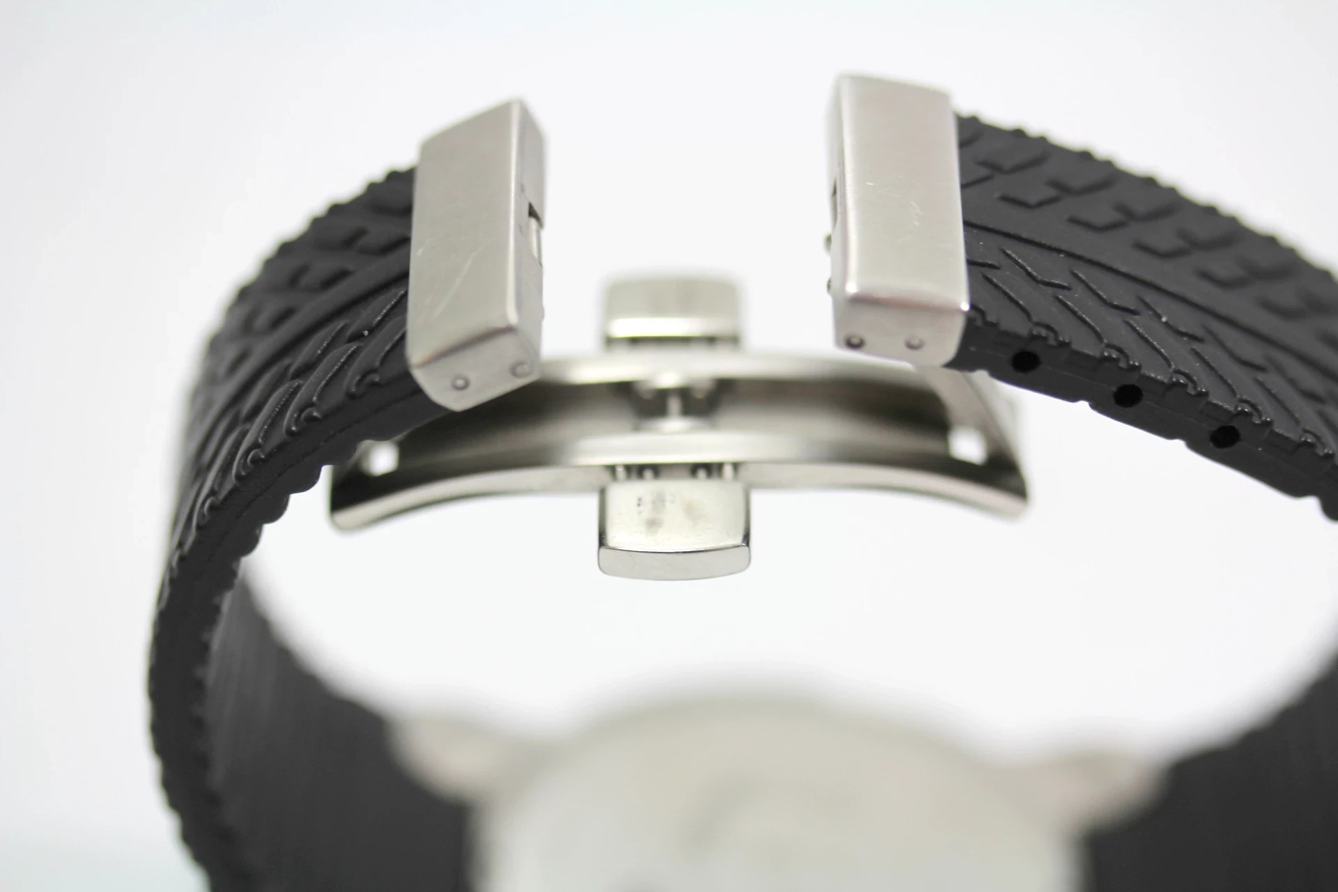 elysee-graf-berghe-von-trips-limited-edition-2841-ksztalt-koperty-okragla