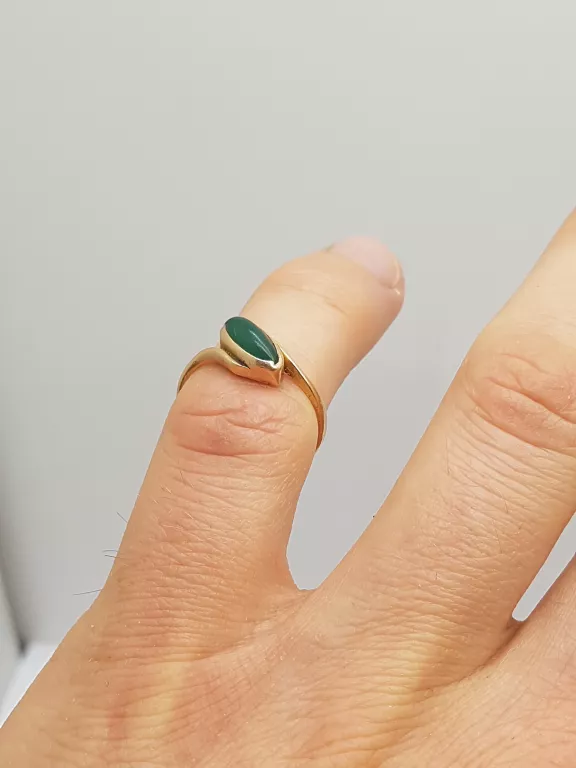 wyrob-jubilerski-zloty-pierscionek-p-585-kamien-17088-128