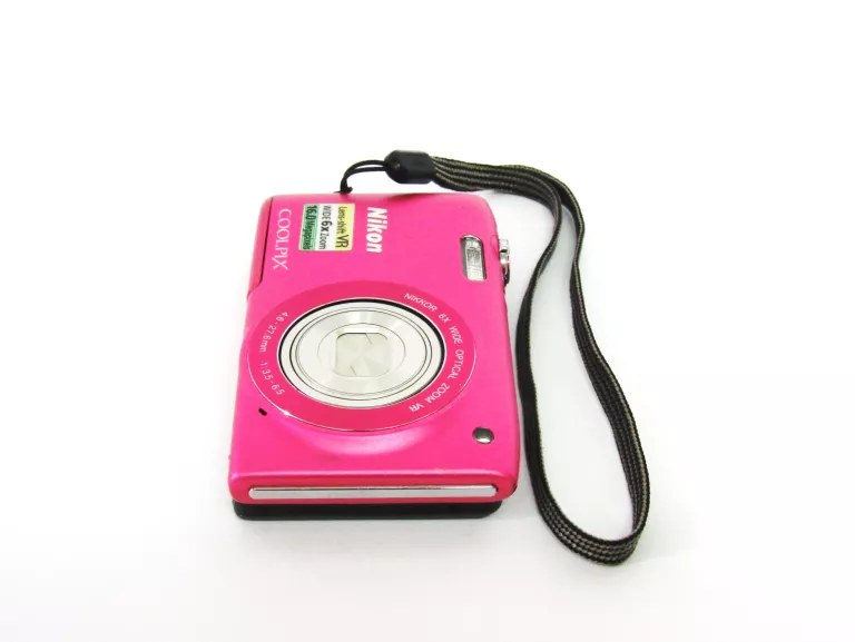 APARAT NIKON COOLPIX S3300