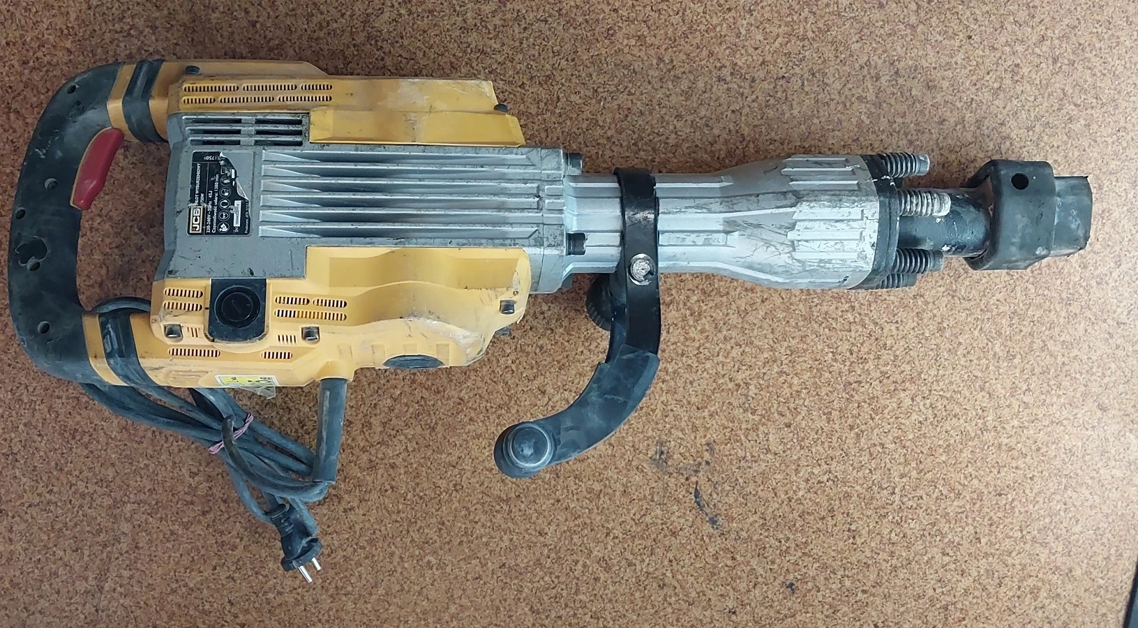 mlot-wyburzeniowy-jcb-drh1750-1750w-energia-udaru-45