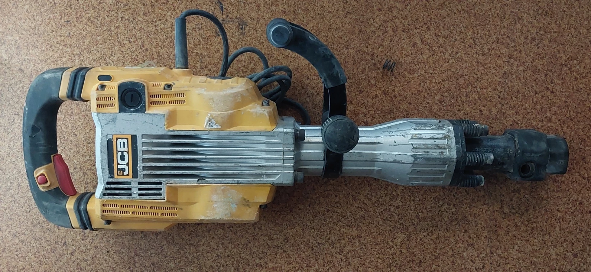 mlot-wyburzeniowy-jcb-drh1750-1750w-rodzaj-uchwytu-hex-28