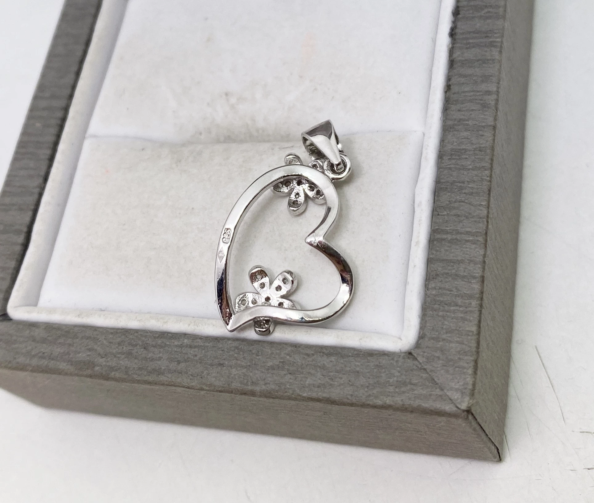 srebrny-wisiorek-serduszko-ag-925-rodzaj-2205-2