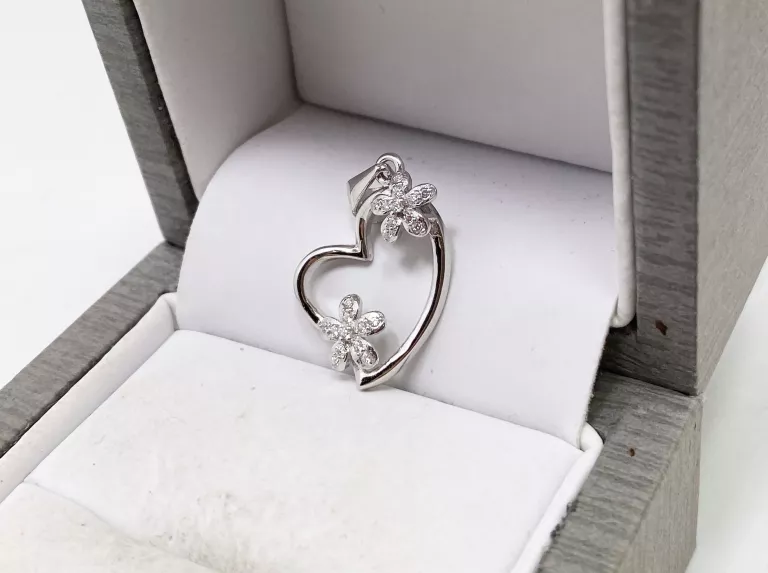 srebrny-wisiorek-serduszko-ag-925-ean-gtin-5905220411801