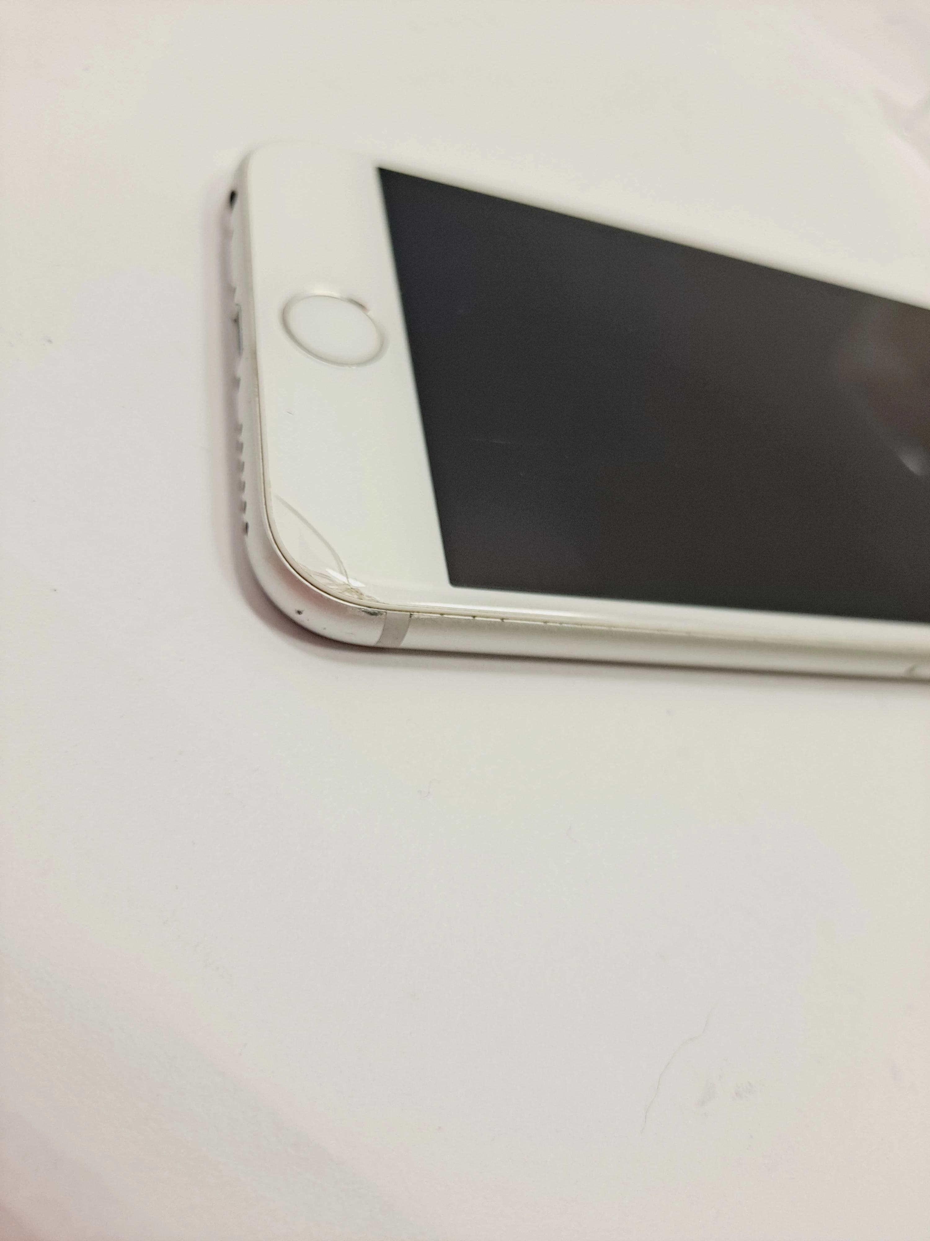 telefon-iphone-6s-128gb-system-operacyjny-ios