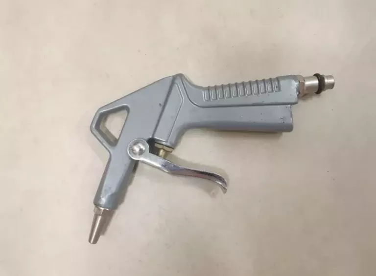 revolution-air-kompresor-bezolejowy-miny-8-bar-wroclawska-6-opole-sj