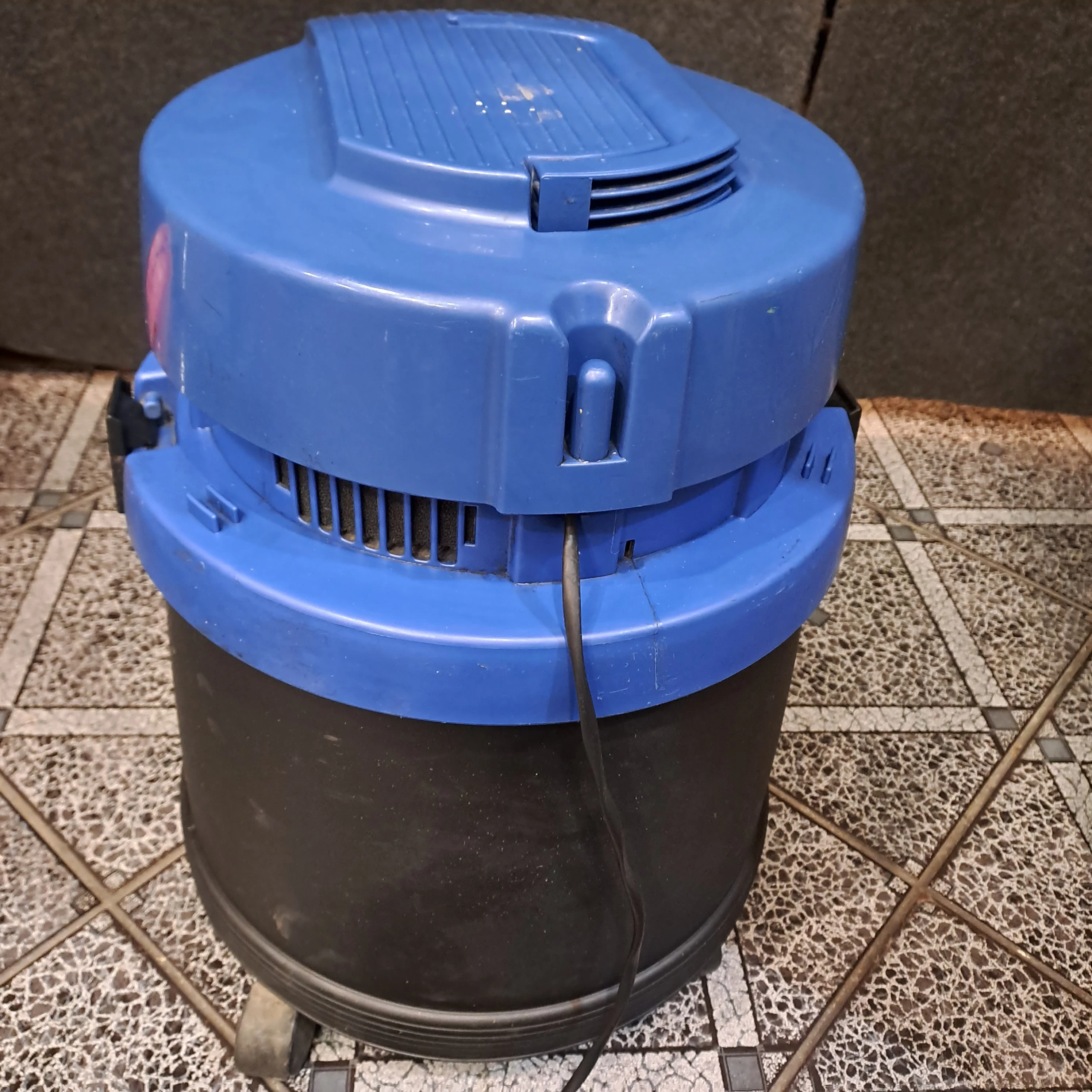 odkurzacz-rowenta-bully-3w1-1200w-moc-750