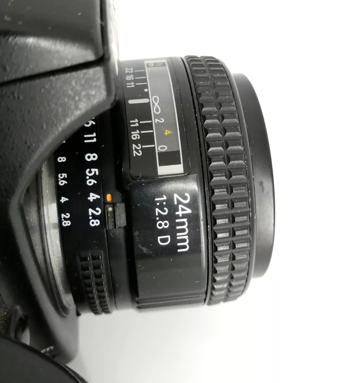 aparat-nikon-d700obiek-nikon-nikkor-24mm-128d-marka-nikon