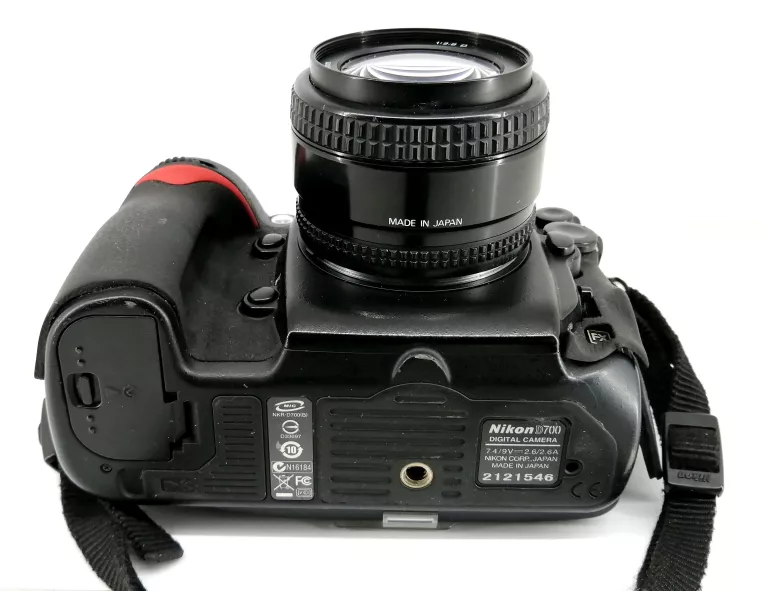 aparat-nikon-d700obiek-nikon-nikkor-24mm-128d-ean-gtin-6950291531254