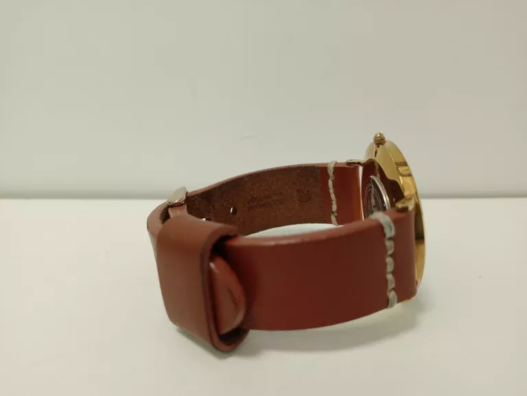 ZEGAREK DANIEL WELLINGTON B40R5