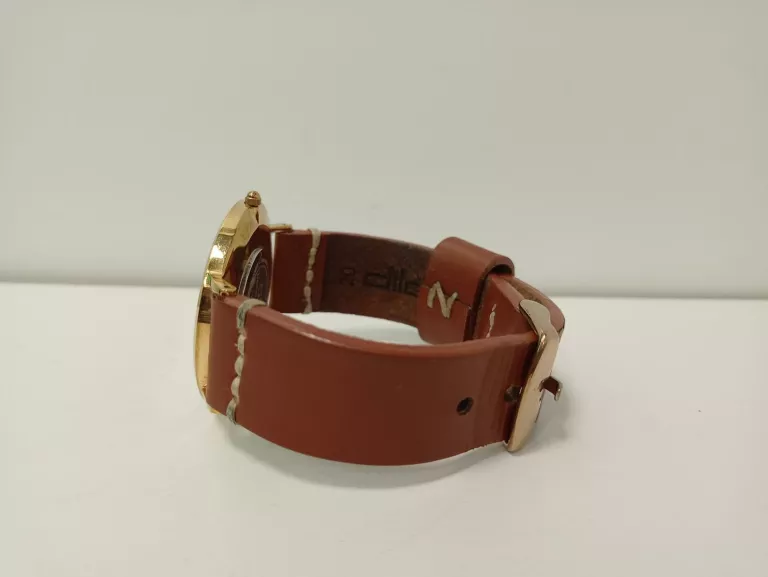 ZEGAREK DANIEL WELLINGTON B40R5