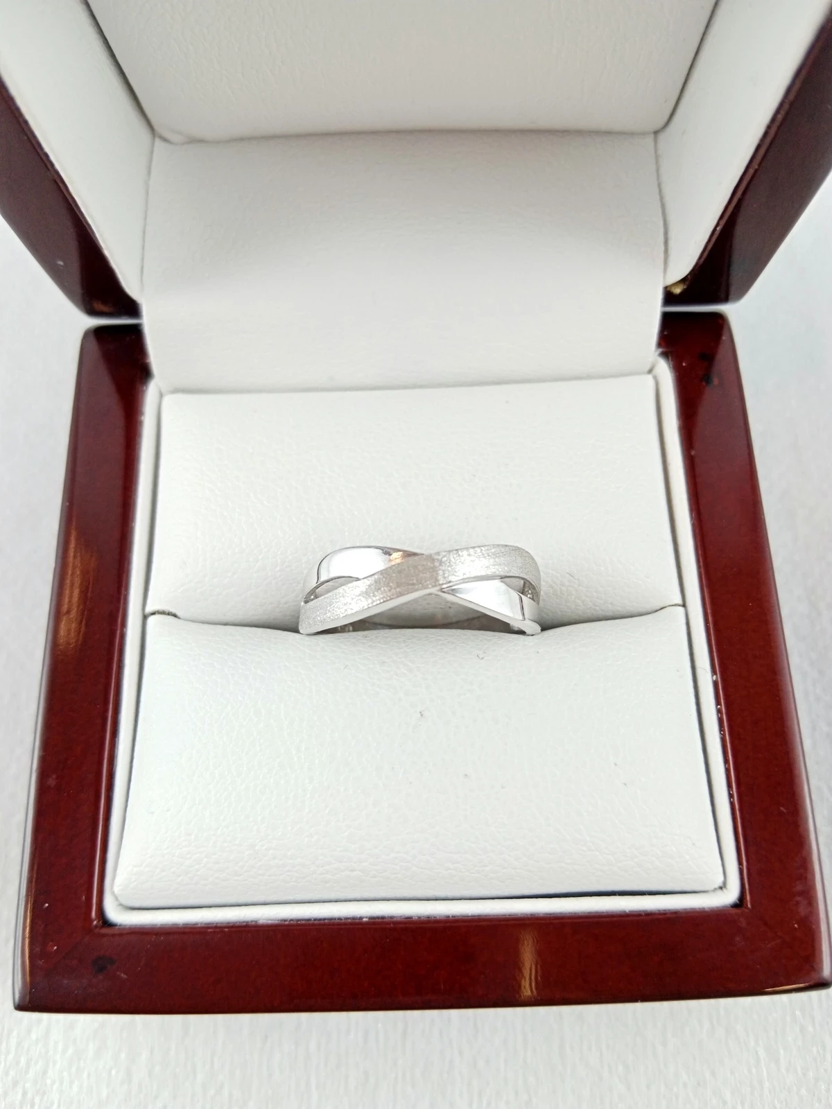 srebrny-piekny-pierscionek-mat-i-polysk-pr925-r13-stan-11323-2