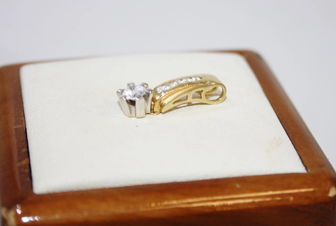 ladna-zlota-zawieszka-z-oczkiem-185g-rodzaj-2205-2