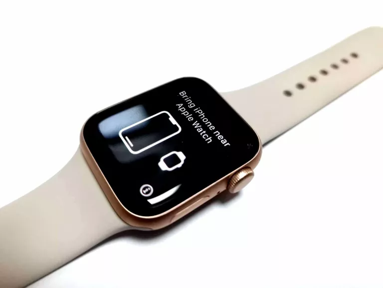 APPLE WATCH SE 40MM, KOMPLET