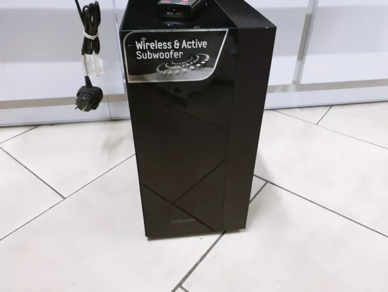 SOUNDBAR + SUBWOOFER SAMSUNG PS-WD450