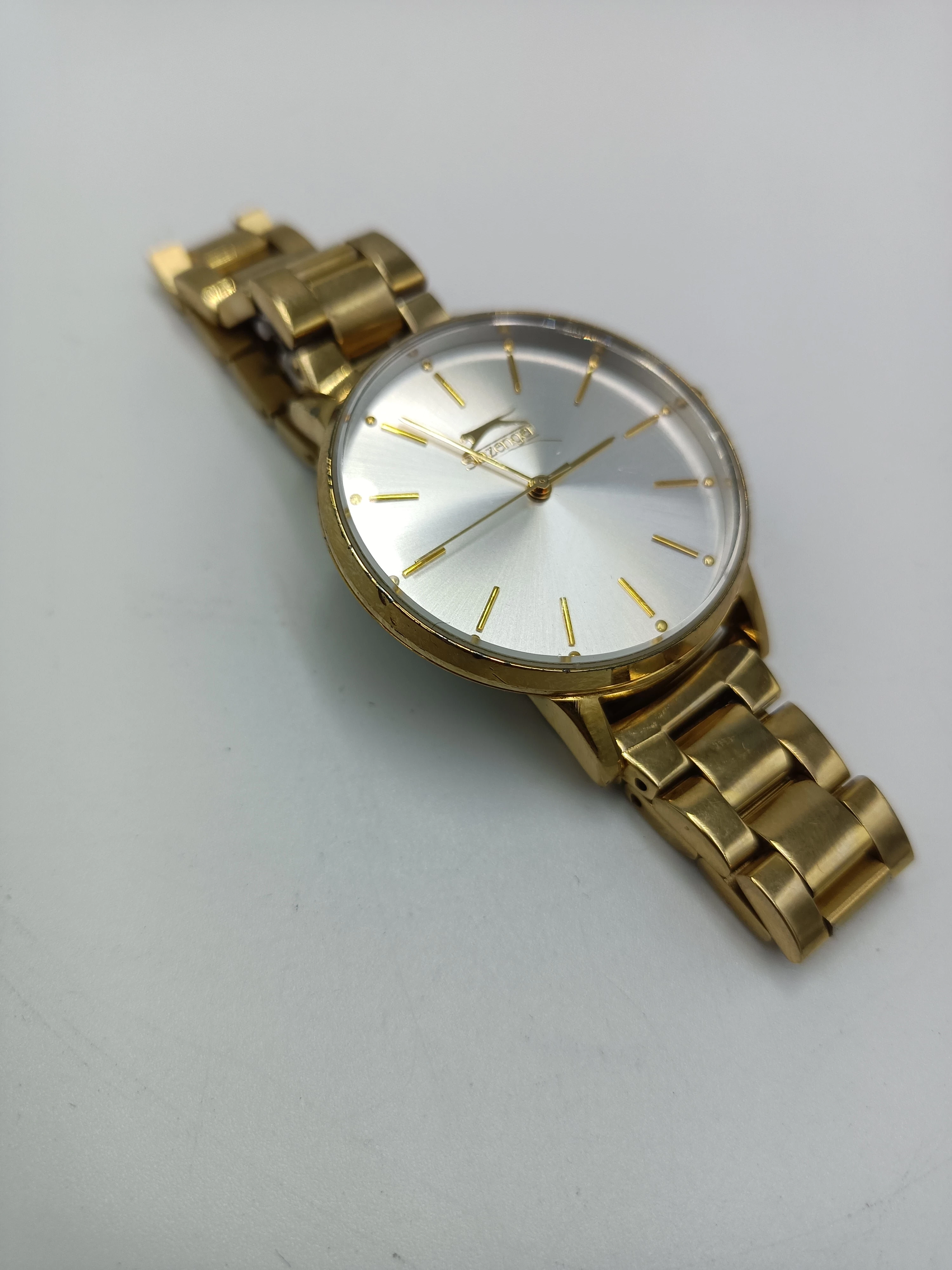 zegarek-damskim-slazenger-since-1881-gw072023-r-ksztalt-koperty-okragla