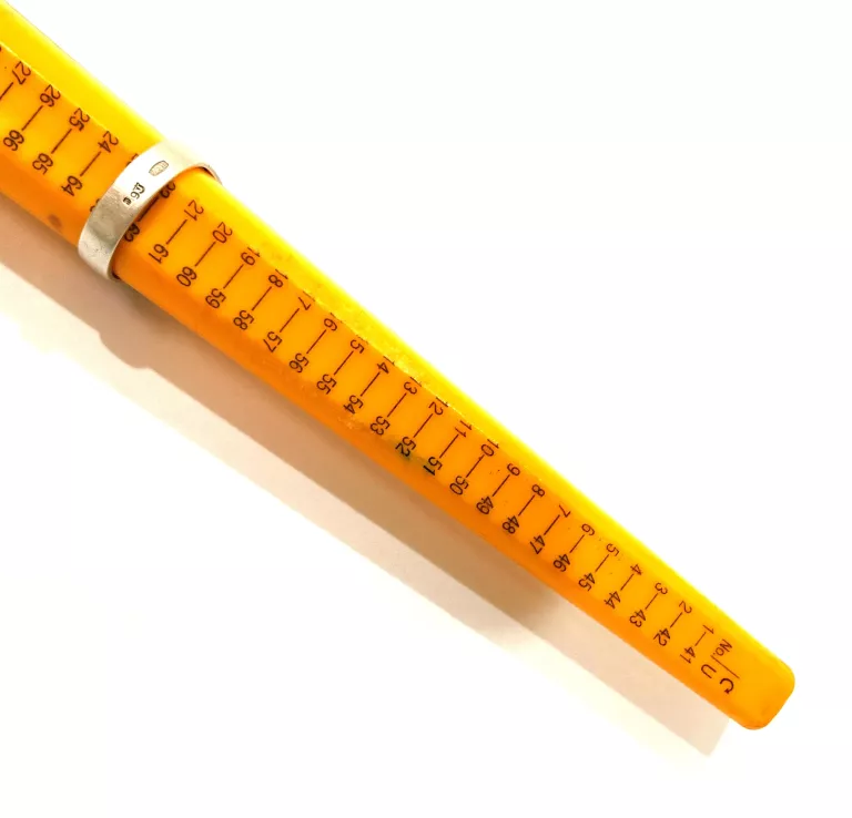 srebrny-pierscionek-pr916-539g-stan-uzywany