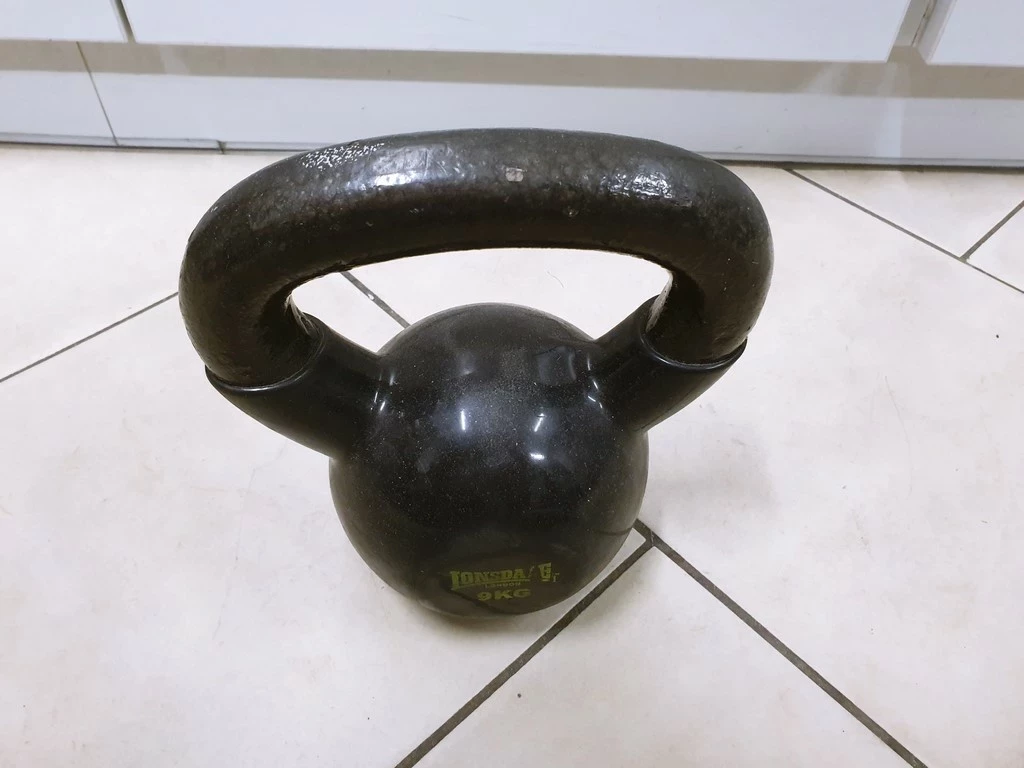 obciazenie-kettlebell-9kg-lonsdale-stan-uzywany
