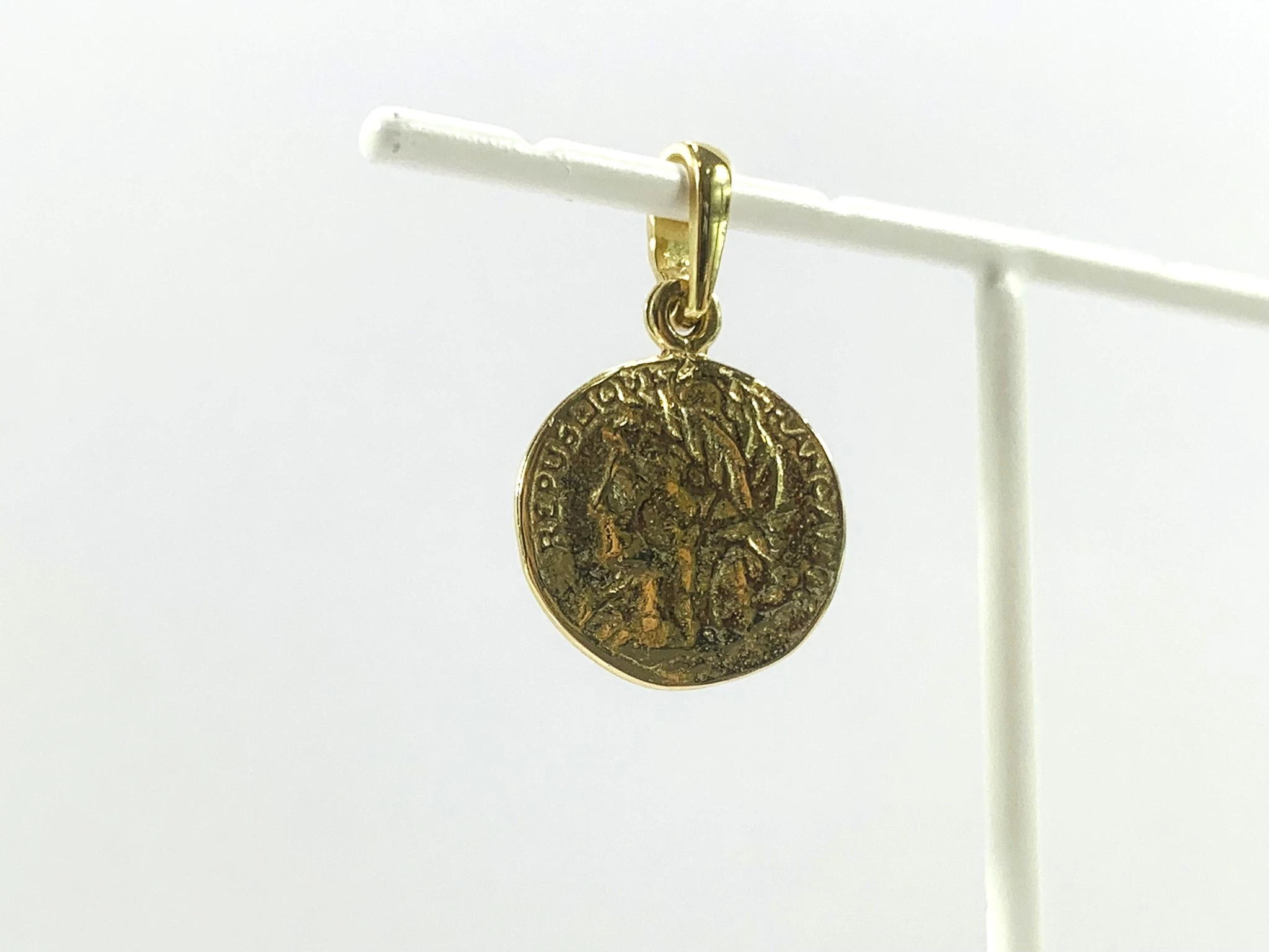 nienoszona-zlota-zawieszka-jak-moneta-585-16g-ean-gtin-4366402662823