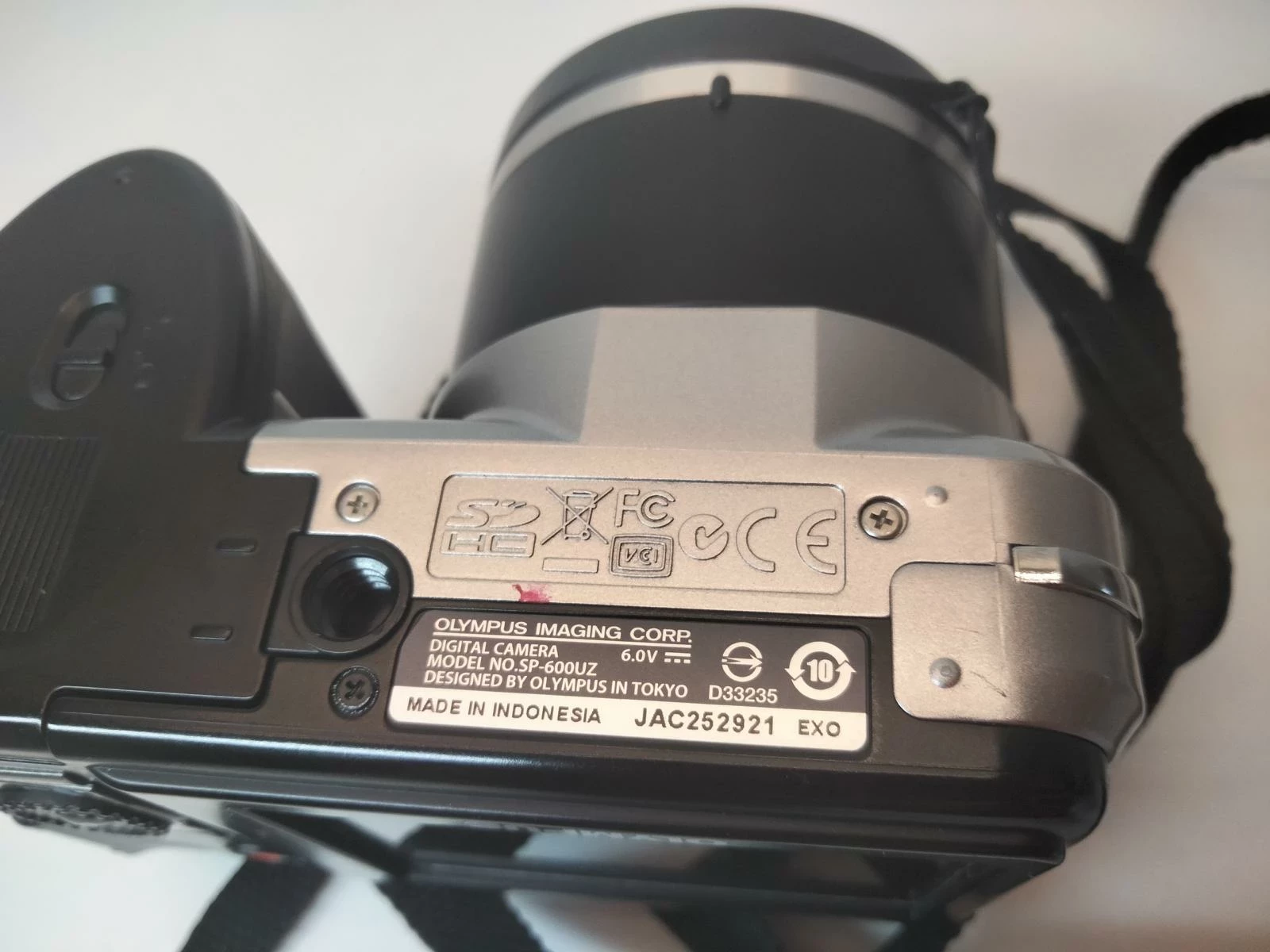 aparat-olympus-sp-600uz-w-pokrowcu-model-sp-600uz