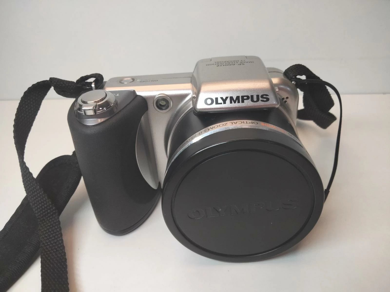 aparat-olympus-sp-600uz-w-pokrowcu-stabilizacja-cyfrowa