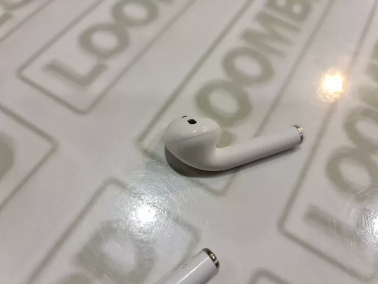 SŁUCHAWKI BEZPRZEWODOWE APPLE AIRPODS MMEF2ZM/A