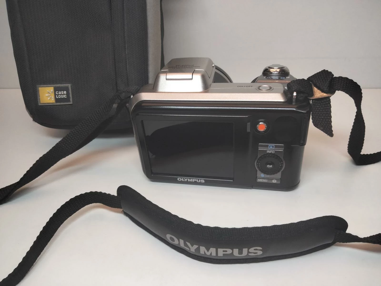 aparat-olympus-sp-600uz-w-pokrowcu-stan-uzywany