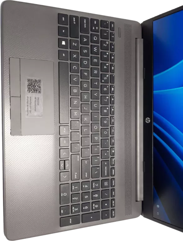 LAPTOP HP 255 G8 15,6 AMD RYZEN 3 8 GB/256 GB