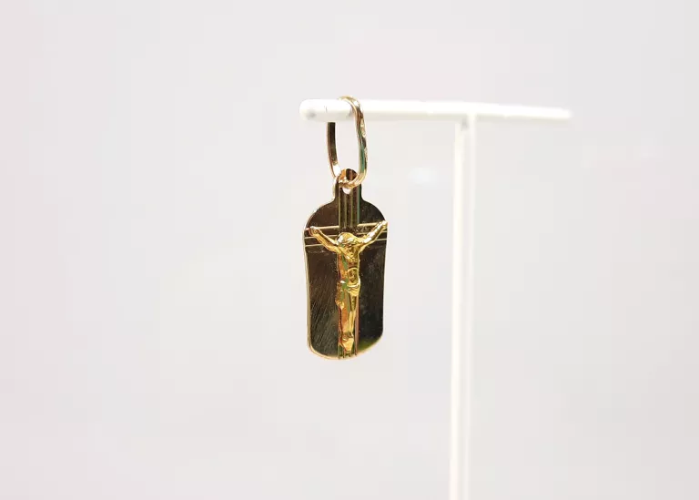 nienoszony-zloty-medalik-z-jezusem-585-122-g-material-15835-2