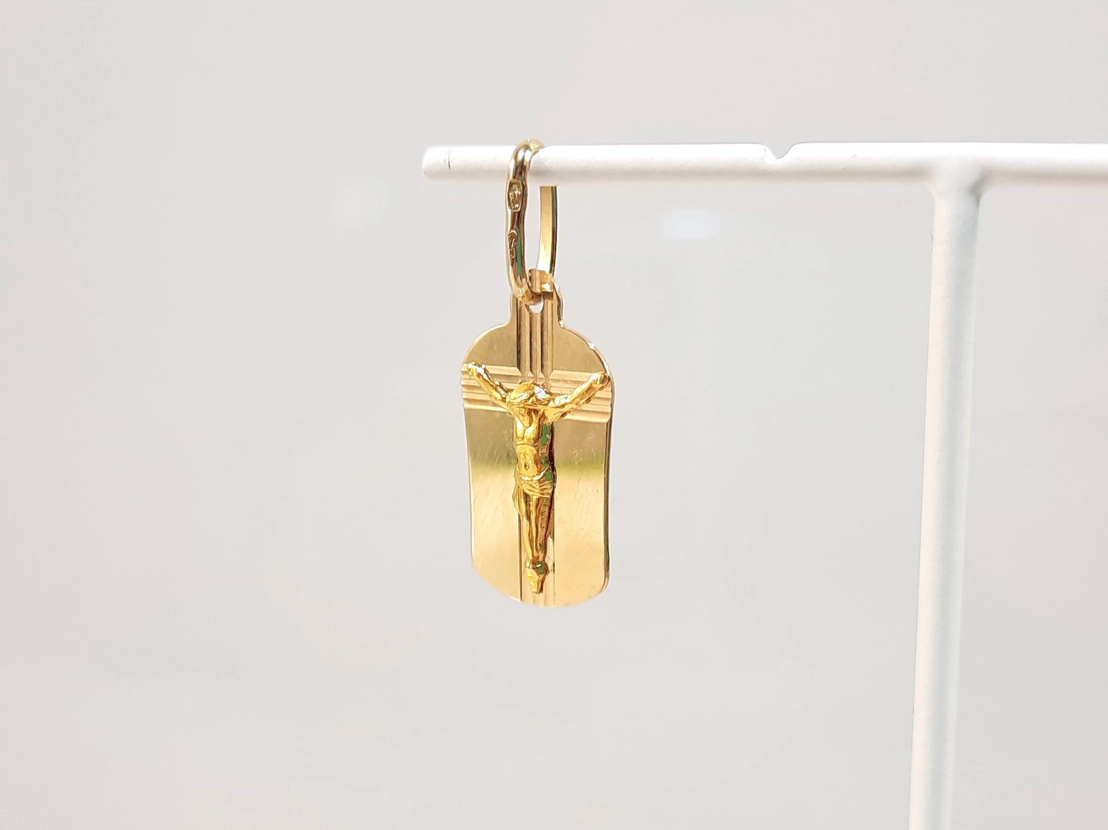 nienoszony-zloty-medalik-z-jezusem-585-122-g-pasieka-36-a-poznan-ska-x