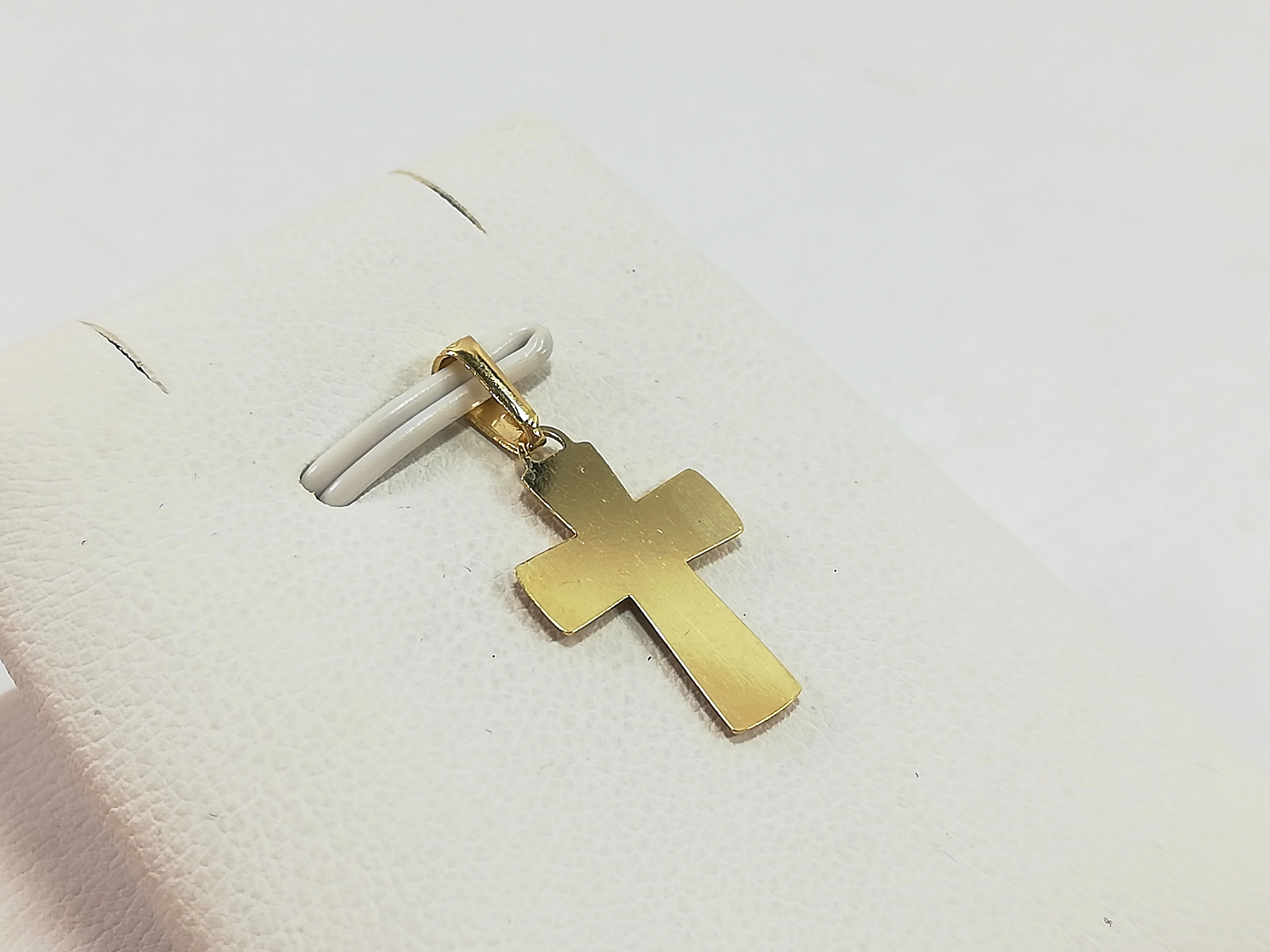 nienoszona-zlota-zawieszka-krzyzyk-pr585-071g-rodzaj-2205-16