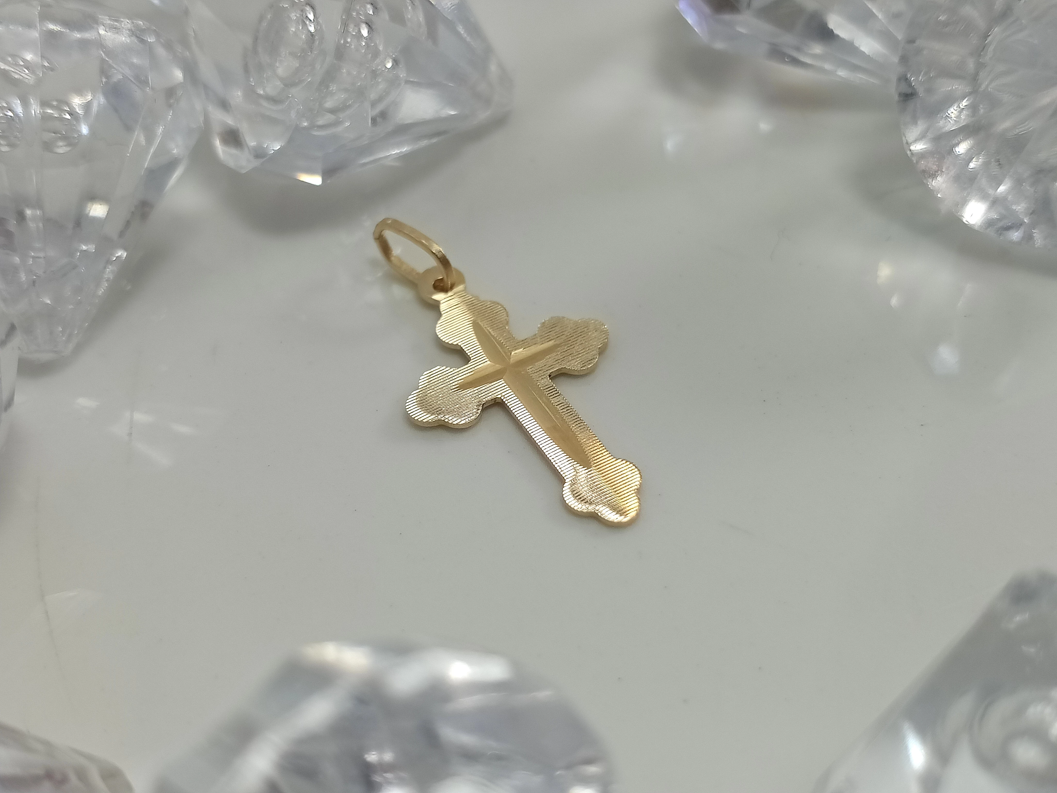 nienoszona-zlota-zawieszka-krzyz-585-068g-proba-zlota-206646-228254