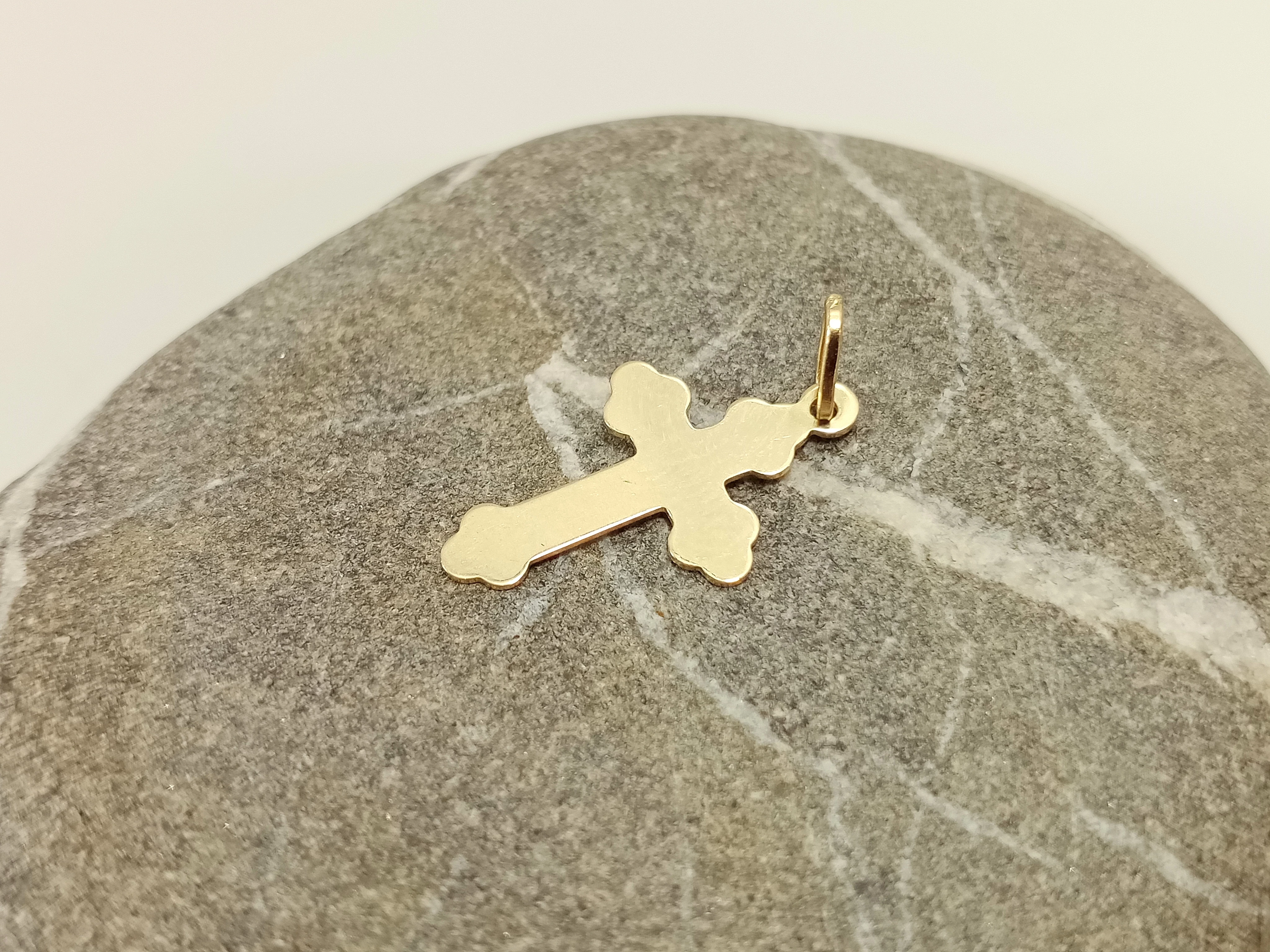 nienoszona-zlota-zawieszka-krzyz-585-068g-material-15835-2