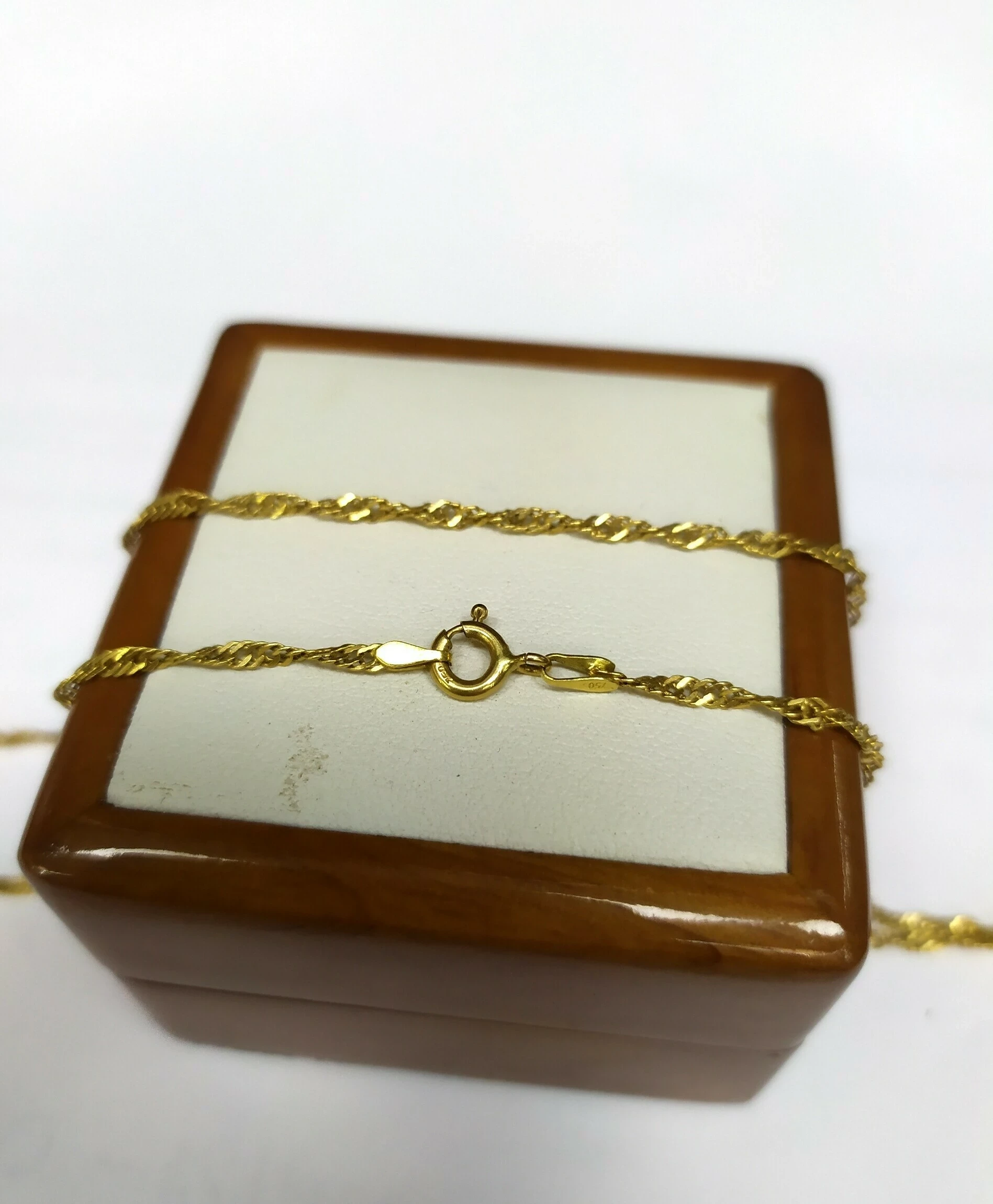 zloty-lancuszek-rodzaj-wyrob-jubilerski