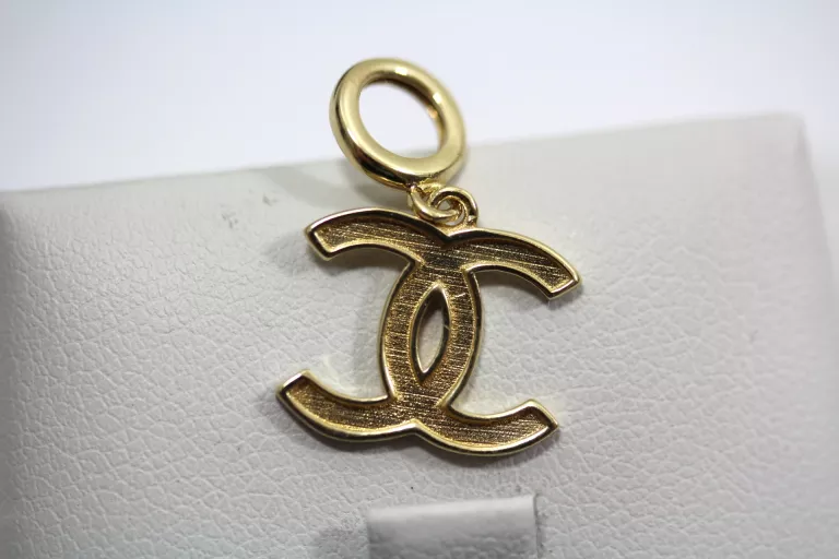 ciekawa-zlota-zawieszka-chanel-pr585-104g-material-zloto