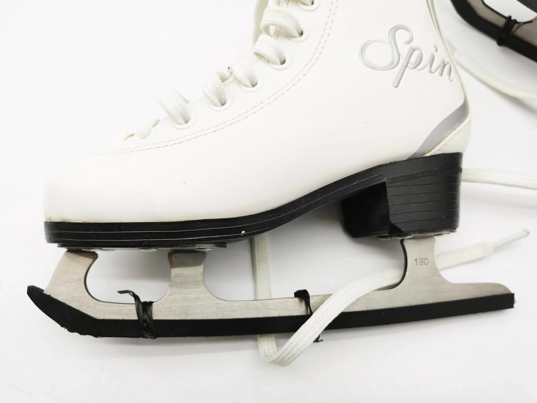 lyzwy-figurowe-dzieciece-spin-r-31-kolor-dominujacy-bialy