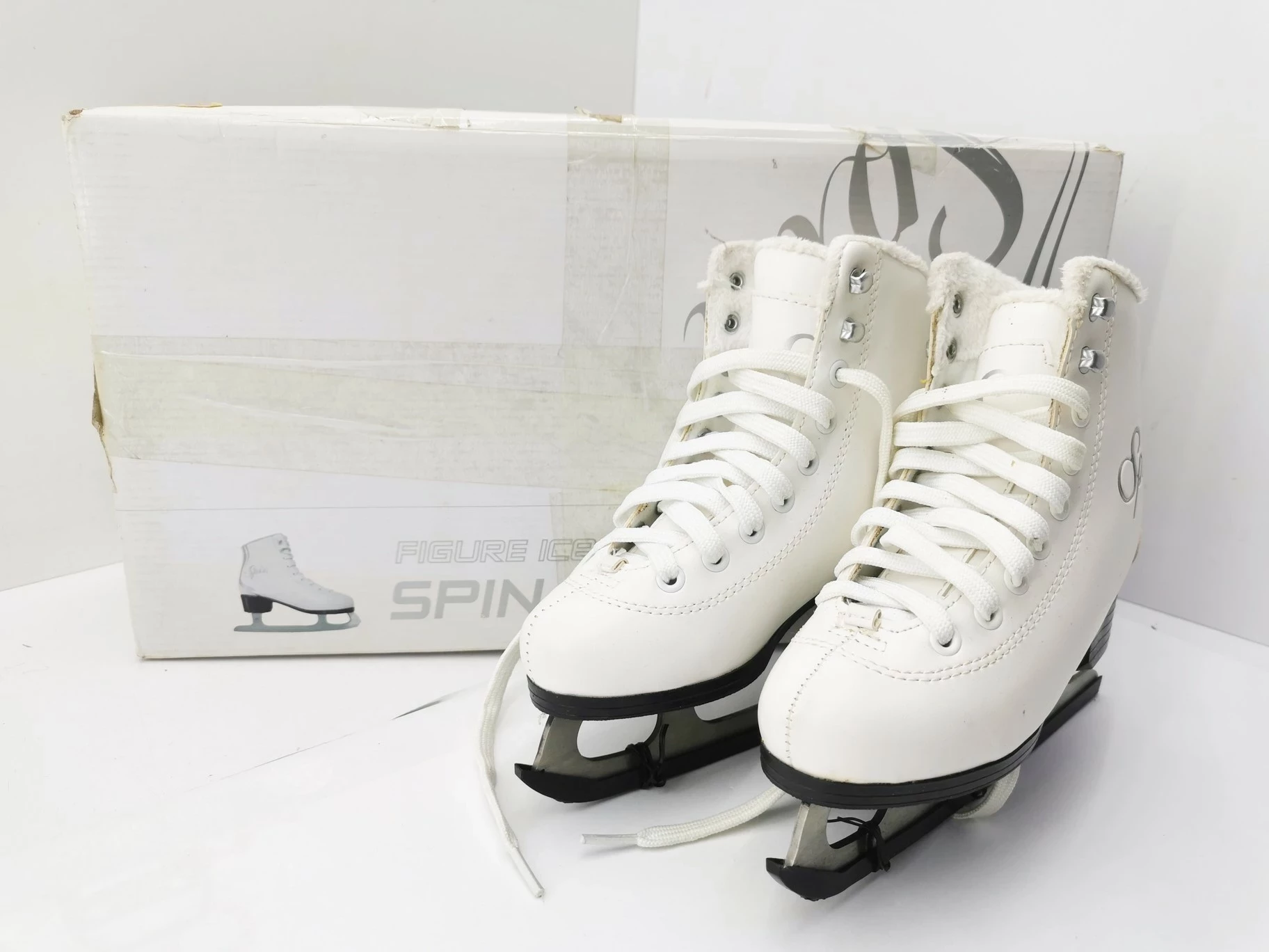 lyzwy-figurowe-dzieciece-spin-r-31-stan-uzywany