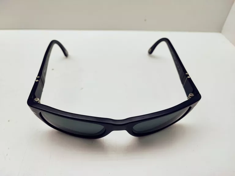 okulary-persol-3021-s-fason-inny