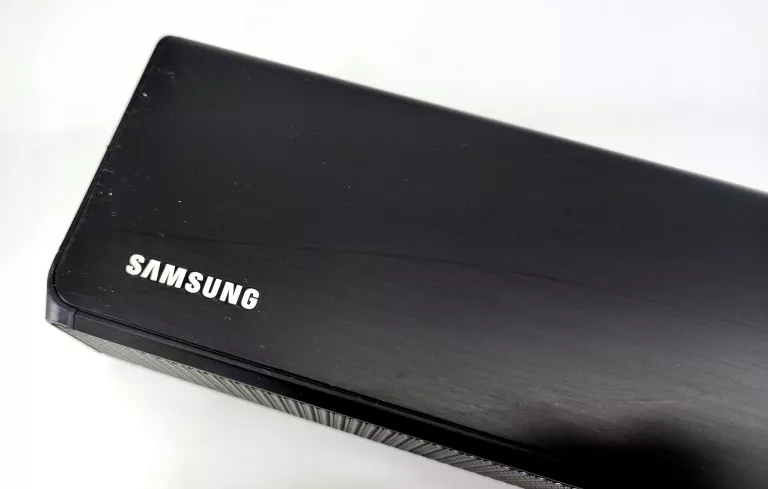 SOUNDBAR SAMSUNG HW-R550