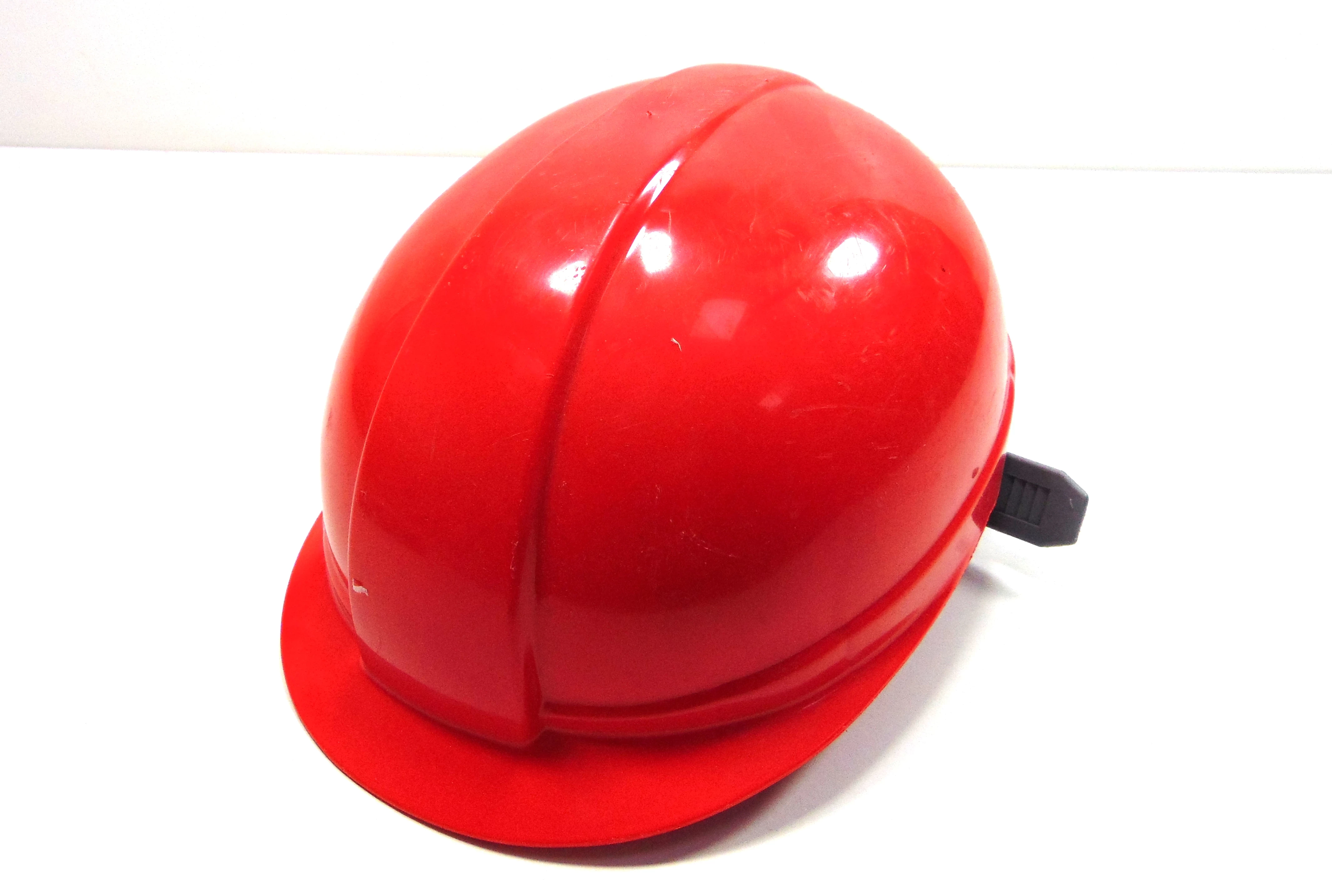 kask-budowlany-czerwony-stan-11323-2