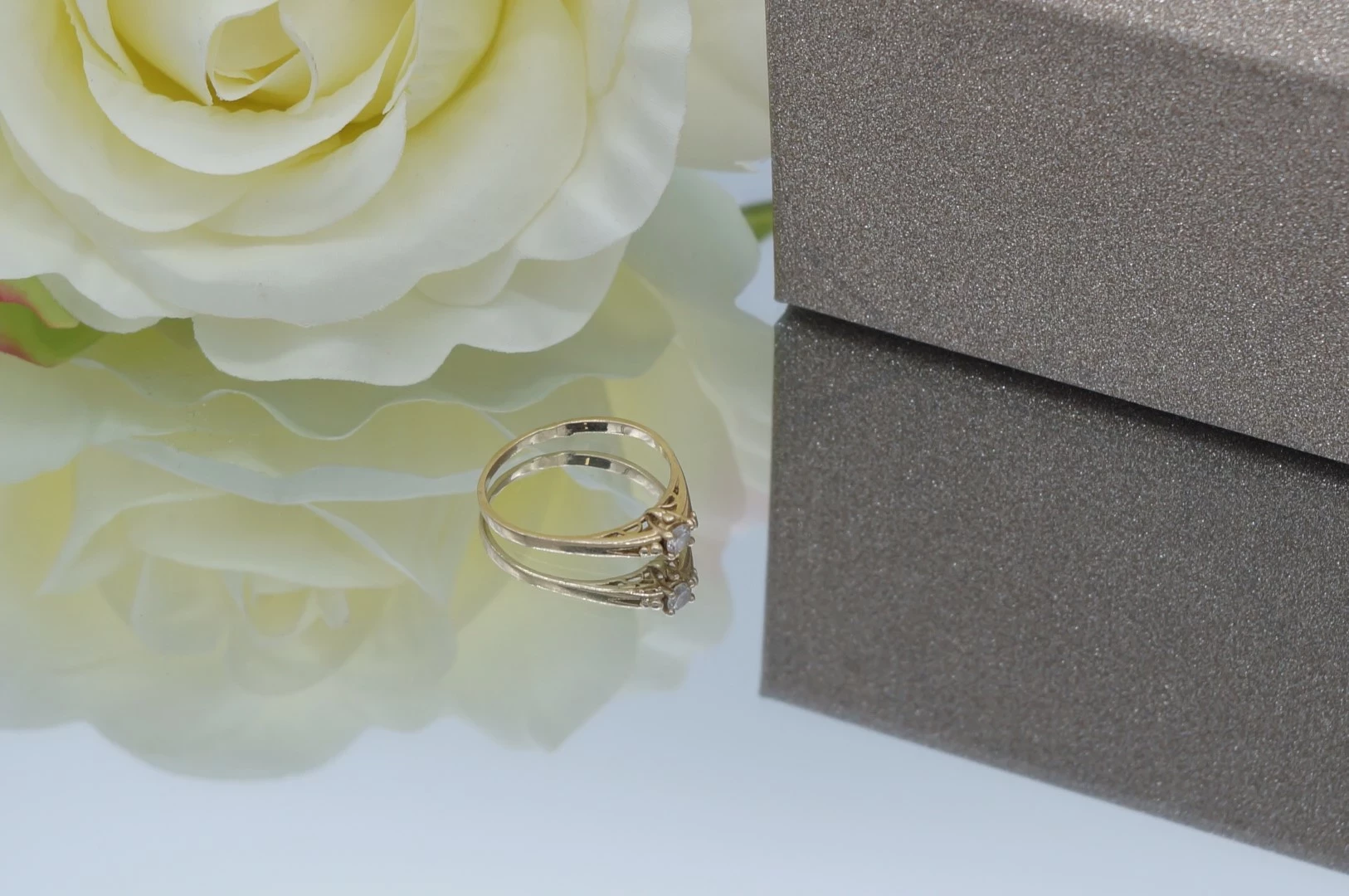 zloty-pierscionek-proby-585-z-cyrkonia-glowna-9-walbrzych-sj