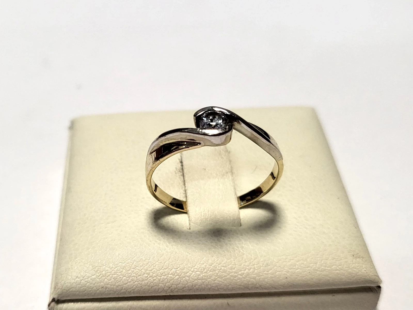 piekny-pierscionek-r14-585-187g-ean-gtin-6225124595636