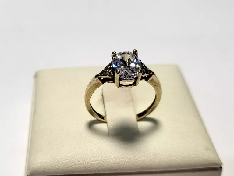 piekny-pierscionek-333-168g-r10-rodzaj-wyrob-jubilerski