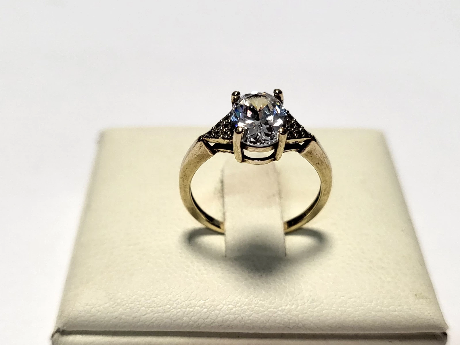 piekny-pierscionek-333-168g-r10-marka-inna-marka