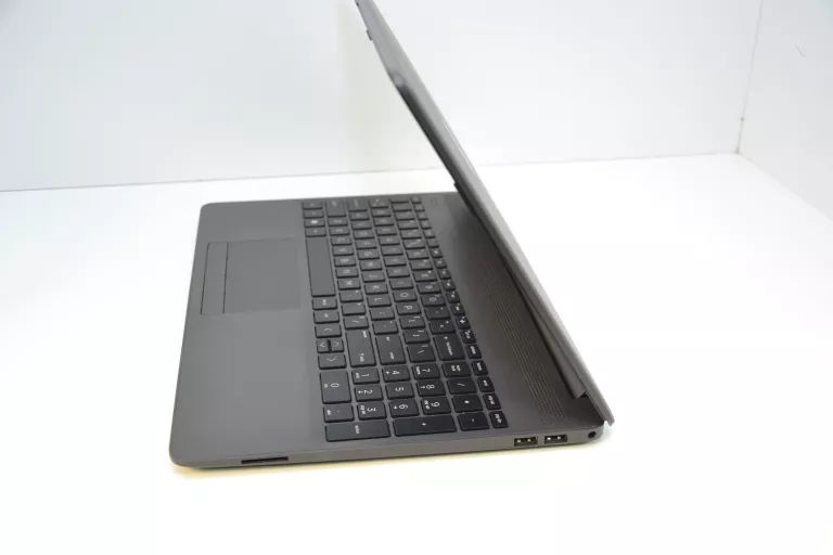 LAPTOP HP 255 G8 8/256GB KOMPLET