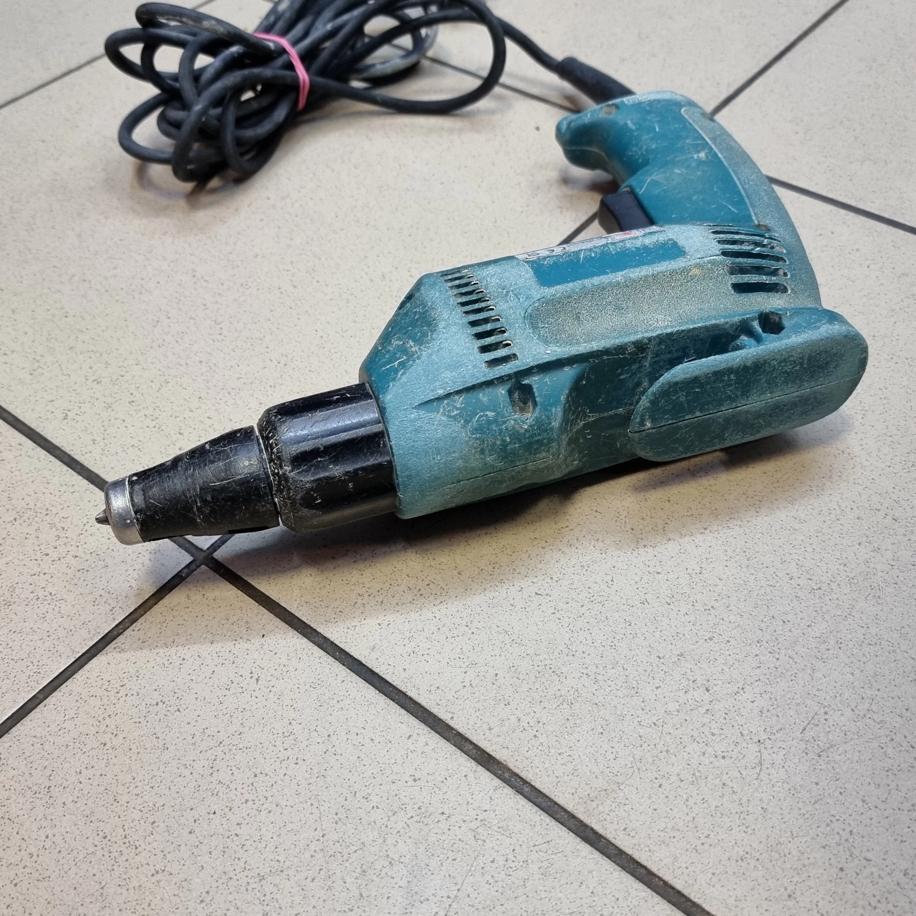 wkretarka-makita-sprawna-kod-producenta-makita