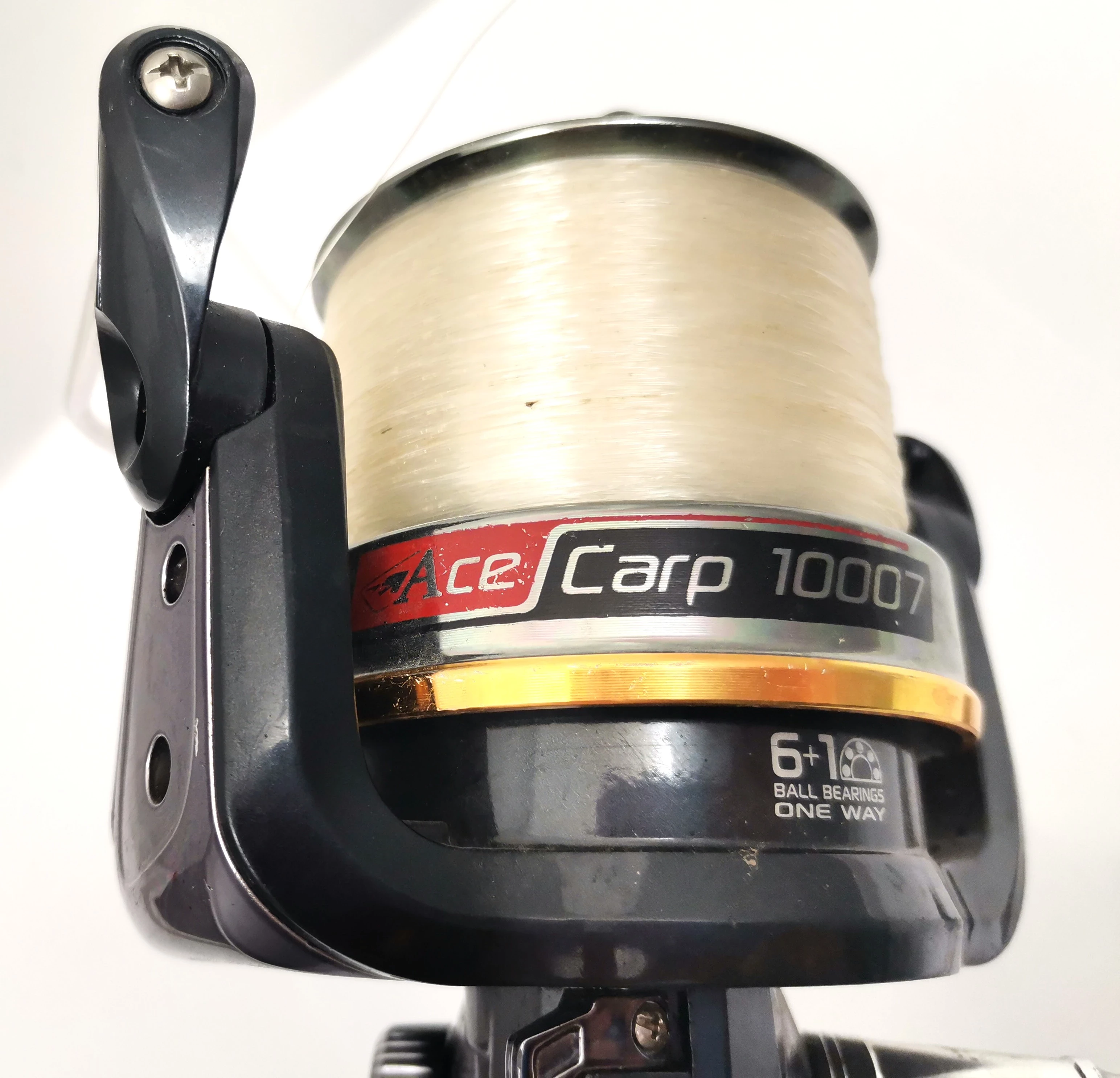 kolowrotek-mikado-balanced-ace-carp-10007-zloty-marka-mikado