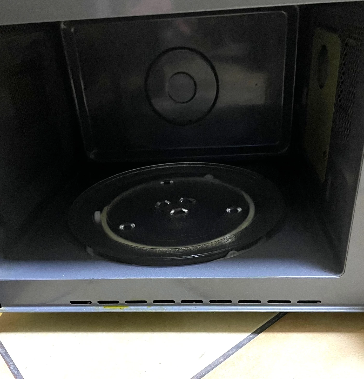 kuchenka-mikrofalowa-haier-mk-2280m-moc-mikrofal-800