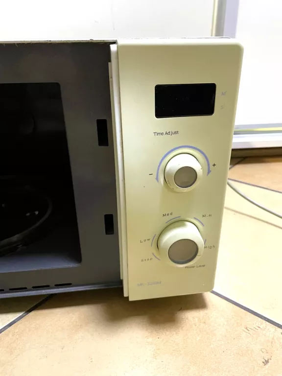 kuchenka-mikrofalowa-haier-mk-2280m-stan-uzywany