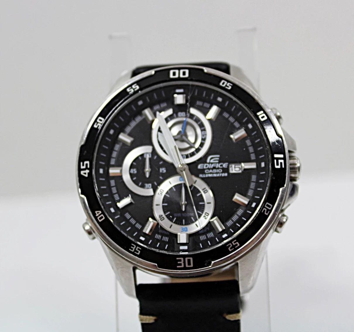 casio-edifice-efr-547-funkcje-datownik